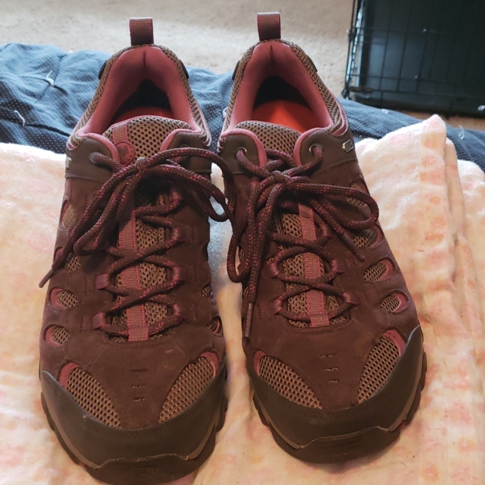 Merrell Women's Ridgepass Waterproof Hiking Shoes